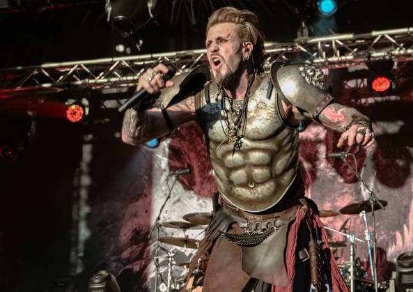 24.05.2026, xlakx, Entertainment, Pfingst-Spectaculum v.l. Die Band Feuerschwanz (Ben Metzner) live beim Pfingst-Spectaculum 2026 im Schlosspark Oranienburg. Oranienburg *** 24 05 2026, xlakx, Entertainment, Pfingst Spectaculum v l The band Feuerschwanz Ben Metzner live at Pfingst Spectaculum 2026 in Oranienburg Palace Park Oranienburg Daniel Lakomski