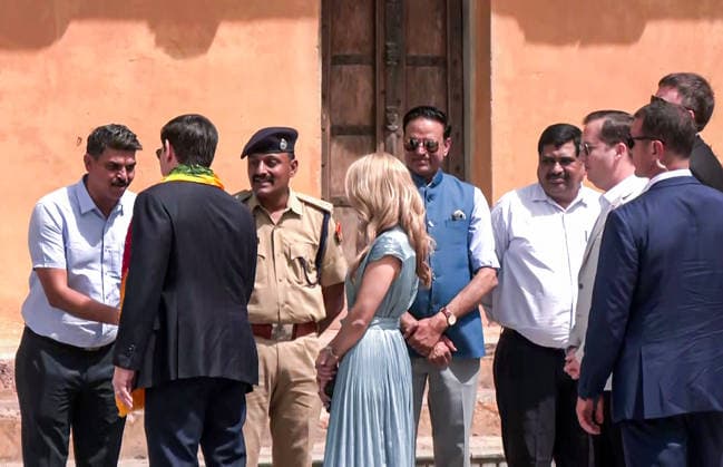 RECORD DATE NOT STATED US Secretary of State Marco Rubio, along with his wife, Jeanette D. Rubio, and US Ambassador to India Sergio Gor Jaipur, May 25 (ANI): US Secretary of State Marco Rubio, along with his wife, Jeanette D. Rubio, and US Ambassador to India Sergio Gor, visit Amber Fort, in Jaipur on Monday. (ANI Video Grab) Jaipur Rajasthan India Copyright: xANIx ANI_20260525115