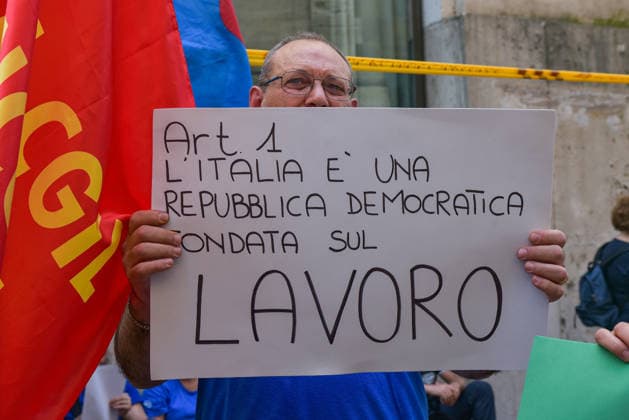May 25, 2026, Rome, Rome, Italy: A sign is displayed during the protest in front of the Ministry of Enterprises and Made in Italy in Rome on May 26 2026 .The protest is held to demand the withdrawal of the Electrolux industrial plan, which includes 1,700 redundancies across Italian sites, and to safeguard employment and industrial continuity. Rome Italy  - ZUMAn299 20260525_zip_n299_005 Copyright: xVincenzoxNuzzolesex