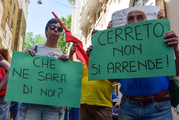May 25, 2026, Rome, Rome, Italy: Signs are displayed during the protest in front of the Ministry of Enterprises and Made in Italy in Rome on May 26 2026 .The protest is held to demand the withdrawal of the Electrolux industrial plan, which includes 1,700 redundancies across Italian sites, and to safeguard employment and industrial continuity. Rome Italy  - ZUMAn299 20260525_zip_n299_014 Copyright: xVincenzoxNuzzolesex