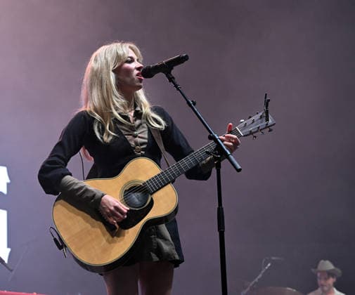 May 25, 2026, Norfolk, Virginia, USA: The Patriotic Festival brings ELLIE BALKCOM of The CASTELLOWS to the Scope Arena in Norfolk, Virginia on 24 May 2026.photo Ã‚ Norfolk USA  - ZUMAm90_ 20260525_zap_m90_035 Copyright: xJeffxMoorex