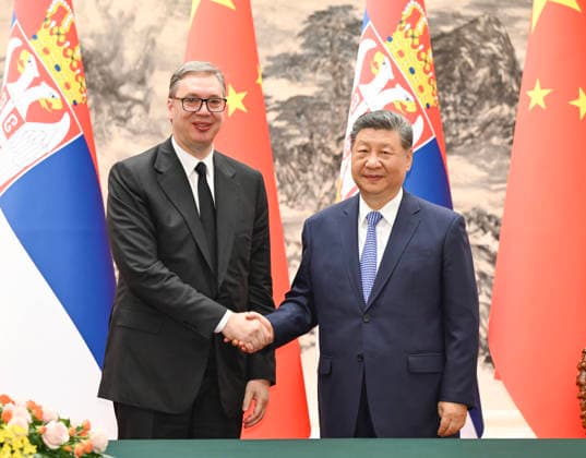 (260525) -- BEIJING, May 25, 2026 -- Chinese President Xi Jinping and Serbian President Aleksandar Vucic jointly attend a signing ceremony of cooperation documents after their talks in Beijing, capital of China, May 25, 2026. Xi held talks with Vucic, who is on a state visit to China, at the Great Hall of the People in Beijing on Monday. ) CHINA-BEIJING-XI JINPING-SERBIAN PRESIDENT-TALKS (CN) XiexHuanchi 