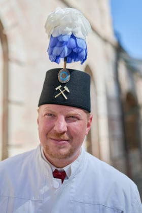 News Bilder des Tages Berchtesgaden, Deutschland 25.05.2026: Im Bild: Bergknappe in eindrucksvoller Tracht Model Release vorhanden Salzbergwerk Bayern *** Berchtesgaden, Germany 25 05 2026 In the picture miner in impressive traditional costume Model Release available Salt Mine Bavaria Copyright: xFotostandx xWassmuthx
