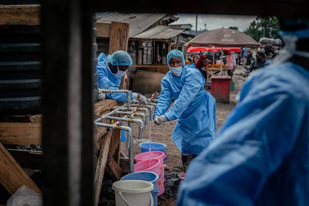 Ebola precautions continue in Democratic Republic of Congo GOMA, DEMOCRATIC REPUBLIC OF THE CONGO - MAY 25: Health workers carry out hand sanitizing, handwashing and temperature screening procedures for travelers at the Kanyaruchinya checkpoint near Goma as part of preventive measures against the Ebola virus in Goma, Democratic Republic of the Congo, on May 25, 2026. Stringer Anadolu Goma Democratic Republic of the Congo. Editorial use only. Please get in touch for any other usage.  Copyright: x2026xAnadoluxStringerx