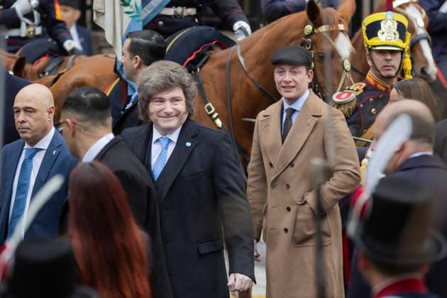 Argentina: President Javier Milei leads the Tedeum. President Javier Milei presides over the traditional Tedeum at the Metropolitan Cathedral. This religious ceremony celebrates the Revolution of May 25, 1810, a historic date marking the establishment of Argentina™s first national government. In the photo: Javier Milei, President of Argentina, arriving at the Cathedral. Buenos Aires Argentina Copyright: xImagoxImages EstebanxOsoriox _52A5448
