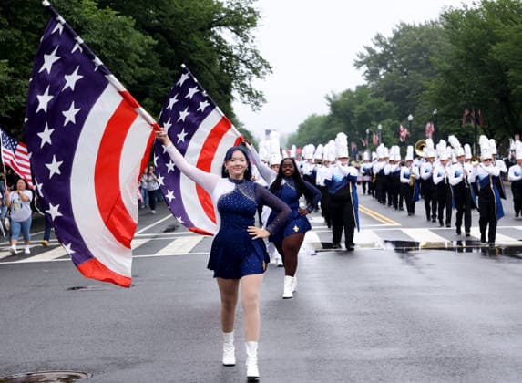 May 25, 2026, Washington, District Of Columbia, USA: Participants perform during the National Memorial Day Parade on Constitution Avenue in Washington, DC, USA, on May 25, 2026. The parade has been held annually since 2005, marking its 21st anniversary. Washington USA  - ZUMAs337 20260525_znp_s337_038 Copyright: xGentxShkullakux