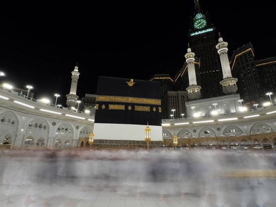Muslim pilgrim candidates continue their acts of worship in Mecca MECCA, SAUDI ARABIA - MAY 25: Muslim pilgrims, having reached the Haram al-Sharif (Masjid al-Haram), perform tawaf and sa’i in ihram around the area where the Kaaba is located, as they pray and make supplications in Mecca, Saudi Arabia, on May 25, 2026. Ali Atmaca Anadolu Mecca Saudi Arabia. Editorial use only. Please get in touch for any other usage.  Copyright: x2026xAnadoluxAlixAtmacax