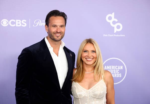Jake Wood and Indra Petersons attend the 52nd annual American Music Awards at the MGM Grand Garden Arena in Las Vegas on Monday, May 25, 2026.  LAV20260525482 JAMESxATOA