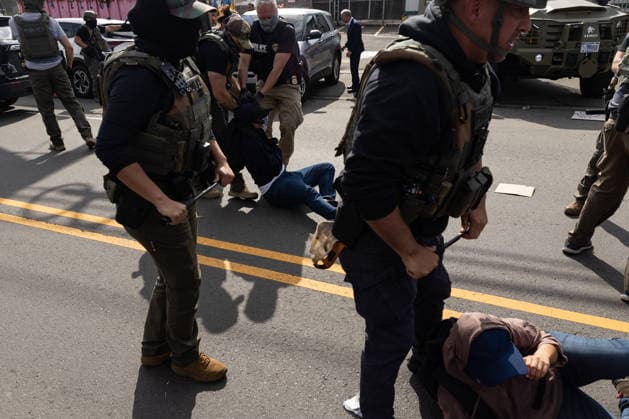 Protesters, ICE agents clash outside Newark detention center NEW JERSEY, UNITED STATES - MAY 25: Federal immigration officers clash with Protesters outside Delaney Hall in Newark, New Jersey, U.S., May 25, 2026. Mostafa Bassim Anadolu New Jersey United States. Editorial use only. Please get in touch for any other usage.  Copyright: x2026xAnadoluxMostafaxBassimx