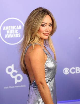 Hilary Duff attends the 52nd annual American Music Awards at the MGM Grand Garden Arena in Las Vegas on Monday, May 25, 2026.  LAV20260525509 JAMESxATOA
