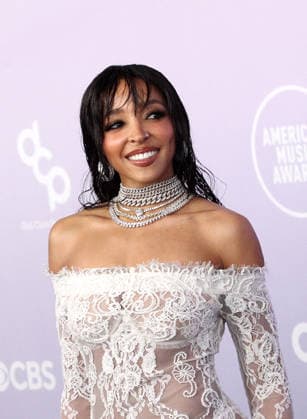 Tinashe attends the 52nd annual American Music Awards at the MGM Grand Garden Arena in Las Vegas on Monday, May 25, 2026.  LAV20260525538 JAMESxATOA