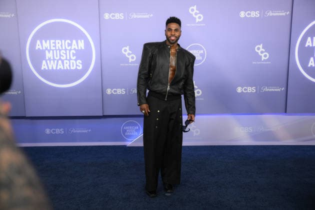 May 25, 2026, Las Vegas, Nevada, USA: JASON DERULO american singer-songwriter and dancer arrives at the Red Carpet during The Annual 52nd American Music Awards at the MGM Grand Arena in Las Vegas. Las Vegas USA - ZUMAo117 20260525_zsp_o117_096 Copyright: xMikaelxOnax