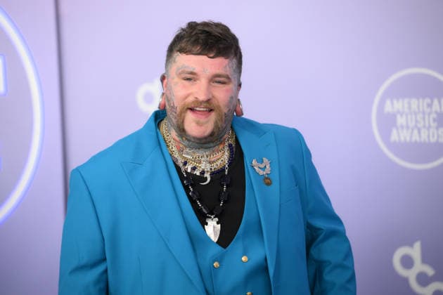 May 25, 2026, Las Vegas, Nevada, USA: TEDDY SWIMS American singer-songwriter. arrives at the Red Carpet during The Annual 52nd American Music Awards at the MGM Grand Arena in Las Vegas. Las Vegas USA - ZUMAo117 20260525_zsp_o117_030 Copyright: xMikaelxOnax
