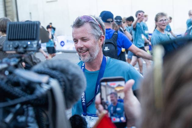 Royal Run In Copenhagen King Frederik X of Denmark speaks to the media after participating in the Royal Run in Copenhagen, Denmark, on May 25, 2026. This is the eighth time the Royal Run is held across the country. Royal Run 2026 has the highest number of registered participants ever, with 112,450 registered in the five host cities. Copenhagen Denmark  Copyright: xKristianxTuxenxLadegaardxBergx originalFilename: 1077901052st.jpg