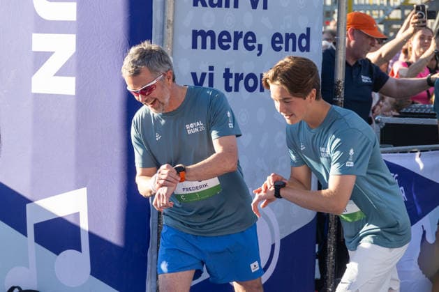Royal Run In Copenhagen King Frederik X of Denmark and Prince Vincent of Denmark start running as they participate in the 10 km event during the Royal Run in Copenhagen, Denmark, on May 25, 2026. This is the eighth time the Royal Run is held across the country. Royal Run 2026 has the highest number of registered participants ever, with 112,450 registered in the five host cities. Copenhagen Denmark  Copyright: xKristianxTuxenxLadegaardxBergx originalFilename: 1077901074st.jpg