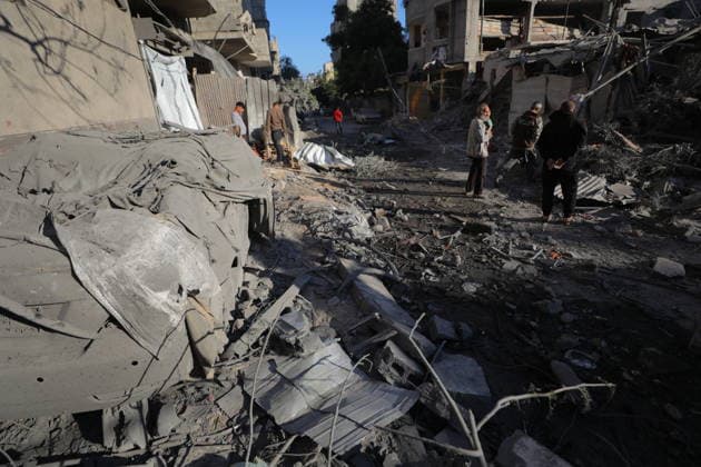 Palestinians inspect damage after Israeli strike in Nuseirat camp Palestinians inspect damage to their homes following an Israeli strike that targeted a house belonging to the al-Tawil family in the Nuseirat refugee camp in the central Gaza Strip on May 25, 2026. The strike destroyed the house completely and caused severe damage to neighboring homes. According to Palestinian medical sources, four Palestinians were wounded in the attack, which came after residents were warned to evacuate the area the previous night. Photo by Hassan al-Jedi apaimages Nusairat Gaza Strip Palestinian Territory 260526_Nuseirat_HJ_00(5).jpeg Copyright: xapaimagesxHassanxal-Jedixx xapaimagesx