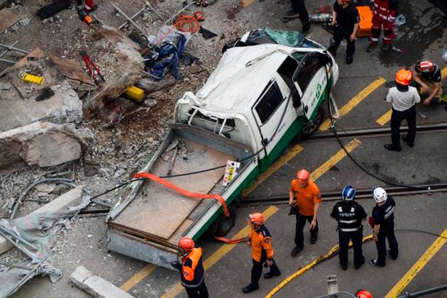 May 26, 2026, Seoul, South Korea: First responders search the site of the collapsed Seosomun Overpass in Seoul, South Korea on Tuesday, May 26, 2026. Multiple workers were caught in the collapse as the city had been tearing down the overpass, built in 1966, due to structural failure. Seoul South Korea - ZUMAh163 20260526_znp_h163_007 Copyright: xJintakxHanx