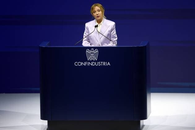 RECORD DATE NOT STATED IPA85085726 - Rome, May 26, 2026: Giorgia Meloni speaks at the Confindustria Public Assembly at the Rome Convention Center La Nuvola in Rome s Eur district. In her speech in front of Italian entrepreneurs, the Prime Minister addresses the issues of industrial policy, competitiveness of the national production system, energy transition and Italy s role in the European and international economic scenario, recalling the need to strengthen investment, employment and dialogue between government and business.  Copyright: xx xx 85085726