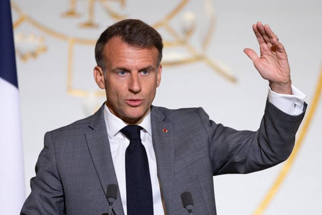 President Macron At the French Electricity Team meeting - Paris French President Emmanuel Macron delivers a speech during a press conference as part of a meeting with the French Electricity Team to advance the electrification of France in the coming years, at the Elysee Palace, in Paris on May 26, 2026. Photo by Raphael Lafargue ABACAPRESS.COM Paris France  Copyright: xLafarguexRaphael ABACAx