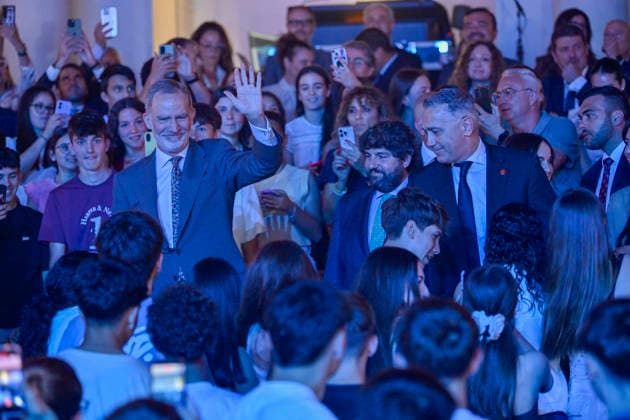 Felipe VI presides over the proclamation of the 2026 Princess of Girona Research Award in Murcia King Felipe VI and the President of the Region of Murcia, Fernando López Miras, on his arrival at the ceremony for the proclamation of the 2026 Princess of Girona Research Award at the Víctor Villegas Auditorium and Congress Center, on May 26, 2026, in Murcia Spain Felipe VI heads this fifth stage of the youth event which brings together the main regional and municipal authorities to announce the jurys decision and make public the name of the new winner in the scientific category of these state prizes 26 MAY 2026 Kiko Asunció Espana  Copyright: xKikoxAsuncionx 7551128