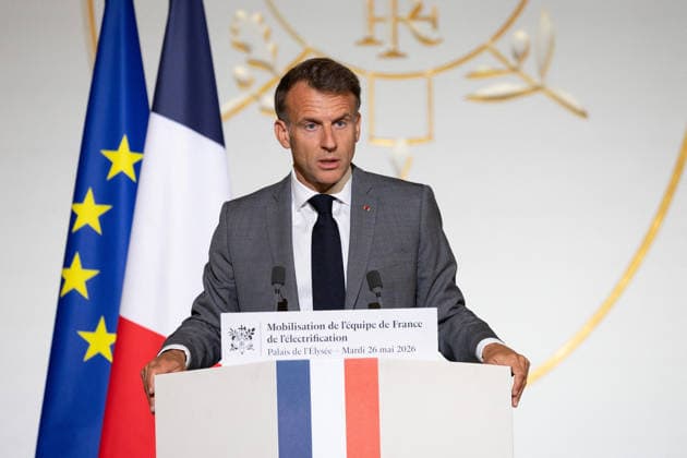 President Macron At the French Electricity Team meeting - Paris French President Emmanuel Macron delivers a speech during a press conference as part of a meeting with the French Electricity Team to advance the electrification of France in the coming years, at the Elysee Palace, in Paris on May 26, 2026. Photo by Raphael Lafargue ABACAPRESS.COM Paris France  Copyright: xLafarguexRaphael ABACAx