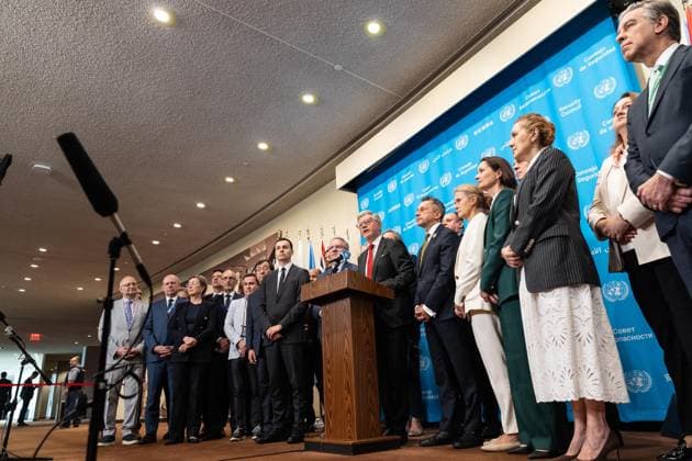 May 26, 2026, New York, New York, USA: Press Encounter by Ambassador Andrii Melnyk of Ukraine surrounded by dozen of ambassadors from different countries speaks to the press at UN Headquarters in New York, NY on May 26, 2026. New York USA  - ZUMAr339 20260526_znp_r339_006 Copyright: xLevxRadinx