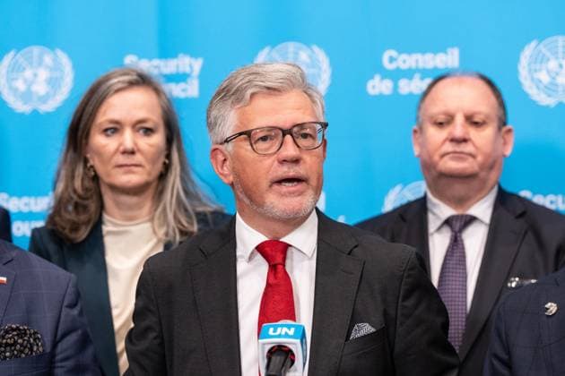 May 26, 2026, New York, New York, USA: Press Encounter by Ambassador Andrii Melnyk of Ukraine surrounded by dozen of ambassadors from different countries speaks to the press at UN Headquarters in New York, NY on May 26, 2026. New York USA  - ZUMAr339 20260526_znp_r339_008 Copyright: xLevxRadinx