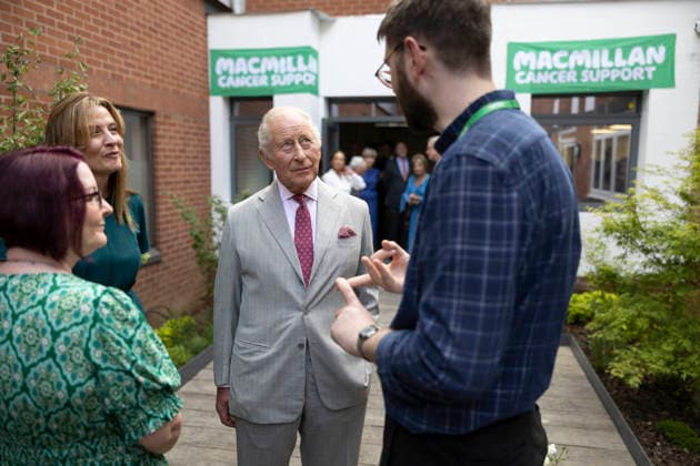 King York Macmillan pool. JG May 2026 POOL PHOTOGRAPH BY JAMES GLOSSOP THE TIMES King Charles, as patron of Macmillan Cancer Support, visits the site of the newly redeveloped Sir Robert Ogden Macmillan Cancer Centre in York, where he met staff and patients who have worked on the project. The King, who has been Patron of Macmillan Cancer Support since 1997, visited one the centres nearing completion following extensive expansion refurbishment at York Hospital. Joined by Ms Clare Smith, Chief Executive of York Hospital, and Ms Gemma Peters, Chief Executive of Macmillan Cancer Support, His Majesty also visited the new centre™s garden, which has been created as a calm environment where visitors can enjoy nature while at the centre. 26 05 202  Copyright: xJamesxGlossopx xPAxROTAx-xB68x xAvalonx 1105791845