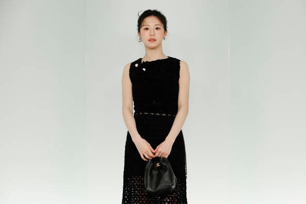 Chanel Metiers d Art 2026 Show Draws Global Stars to Seoul, South Korea South Korean actress and Chanel brand ambassador Go Youn-jung poses for photos during the Chanel Metiers d Art 2026 show in Seoul, South Korea, on May 26, 2026. Seoul South Korea  Copyright: xMatrixxImages JungxUi-Chelx