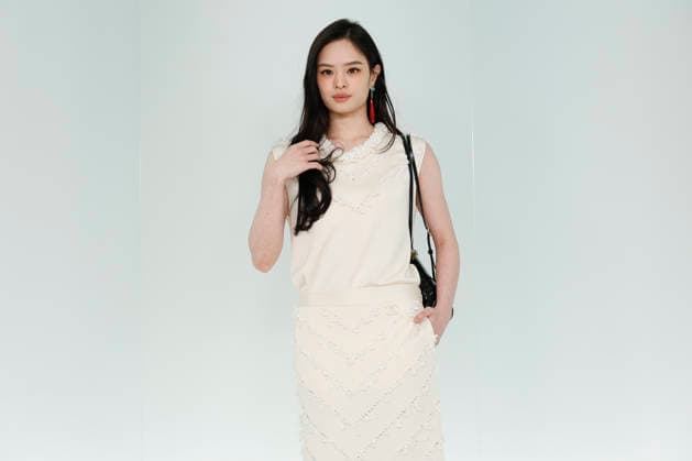 Chanel Metiers d Art 2026 Show Draws Global Stars to Seoul, South Korea Thai actress and singer Ally poses for photos during the Chanel Metiers d Art 2026 show in Seoul, South Korea, on May 26, 2026. Seoul South Korea  Copyright: xMatrixxImages JungxUi-Chelx