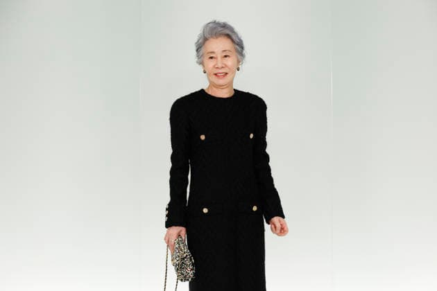 Chanel Metiers d Art 2026 Show Draws Global Stars to Seoul, South Korea South Korean actress Youn Yuh-jung poses for photos during the Chanel Metiers d Art 2026 show in Seoul, South Korea, on May 26, 2026. Seoul South Korea  Copyright: xMatrixxImages JungxUi-Chelx