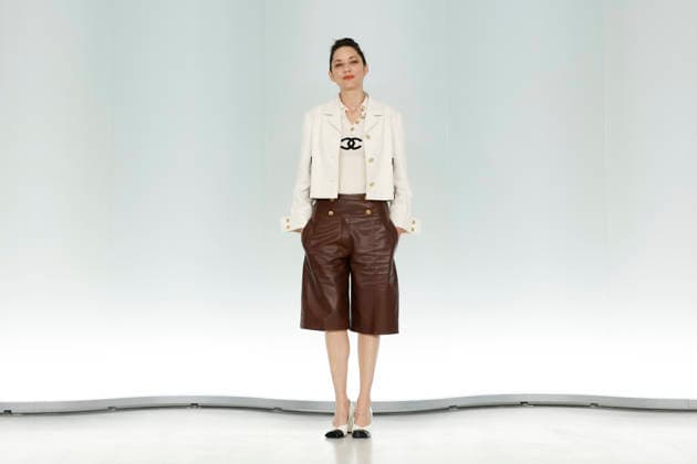 Chanel Metiers d Art 2026 Show Draws Global Stars to Seoul, South Korea French actress and Chanel brand ambassador Marion Cotillard poses for photos during the Chanel Metiers d Art 2026 show in Seoul, South Korea, on May 26, 2026. Seoul South Korea  Copyright: xMatrixxImages JungxUi-Chelx