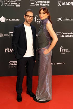 III Premios de la Academia de la Música Leonor Watling and Leo Sidran during the gala ceremony of the Premios de la Academia de la Música, on May 26, 2026, in Madrid Spain The Premios de la Academia de la Música celebrate their third edition After the success of their debut in 2024 and the excitement experienced during the ceremony of 2025, the Academia de la Música of Spain rolls out its red carpet to recognize the best works of the Spanish music industry and definitively consolidate these awards that were born to stay, the Spanish Academy of Music rolls out its red carpet to recognize the best works of the Spanish music industry and definitively consolidate these awards that were born to stay PHOTOCALL PREMIOS MÚSICA Ángel Díaz Brin Madr  Copyright: xÃngelxDiazxBrinasx 7552211