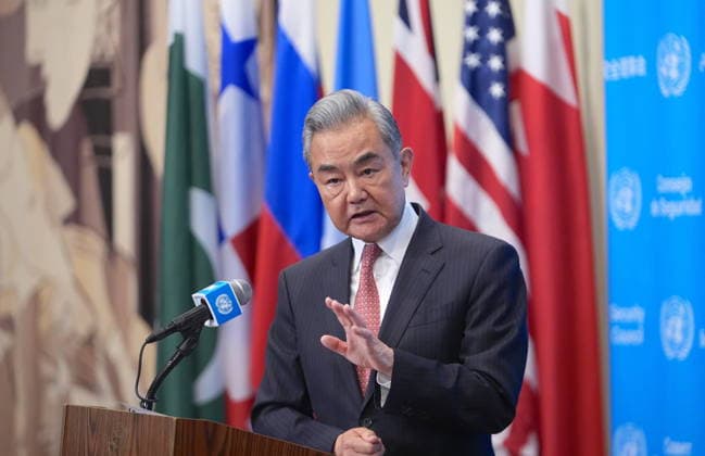 Chinese Foreign Minister Wang Yi speaks to the press at the UN NEW YORK CITY, UNITED STATES - MAY 26: Wang Yi, Member of the Political Bureau of the CPC Central Committee and Minister for Foreign Affairs, People’s Republic of China, speaks to the press at the Security Council media stakeout at the UN on May 26, 2026, in New York, United States. Selcuk Acar Anadolu New York United States. Editorial use only. Please get in touch for any other usage.  Copyright: x2026xAnadoluxSelcukxAcarx