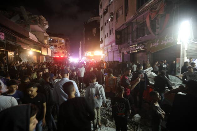Palestinians inspect Israeli airstrike site in Gaza City Palestinians gather in a street to inspect the site of an Israeli airstrike on a residential building in Gaza City, on May 26, 2026. Photo by Belal Osama apaimages Gaza Gaza Strip Palestinian Territory 260526_Gaza_BO_2_00(8) Copyright: xapaimagesxBelalxOsamax xapaimagesx