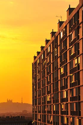 May 26, 2026, Lyon, Aura, France: Heatwave and sun going down in Lyon, France, spring 2026 Lyon France  - ZUMAl230 20260526_zip_l230_004 Copyright: xCyrilxLestagex