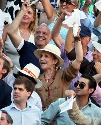 MADRID, 26 05 2026.- Infanta Elena attended the bullfight this afternoon at the Las Ventas Bullring, as part of the 2026 San Isidro Fair. The lineup included Emiliano Osornio, Pedro Montaldo, and Julio Méndez. Cordon Press  IvanxAbanadesxMedina