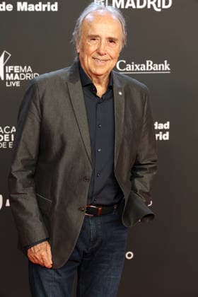 III Premios de la Academia de la Música Joan Manuel Serrat during the gala ceremony of the Premios de la Academia de la Música, on May 26, 2026, in Madrid Spain The Premios de la Academia de la Música celebrate their third edition After the success of their debut in 2024 and the emotion experienced during the ceremony of 2025, the Academia de la Música of Spain rolls out its red carpet to recognize the best works of the Spanish music industry and to definitively consolidate these awards that were born to stay, the Spanish Academy of Music rolls out its red carpet to recognize the best works of the Spanish music industry and definitively consolidate these awards that were born to stay PHOTOCALL PREMIOS MÚSICA Ángel Díaz Brin Madrid Madrid S  Copyright: xÃngelxDiazxBrinasx 7552592