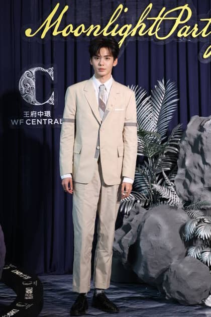 BEIJING, CHINA - MAY 26: Singer Bi Wenjun attends the OK! Magazine Moonlight Party on May 26, 2026 in Beijing, China.  Copyright: xVCGx 111644266050