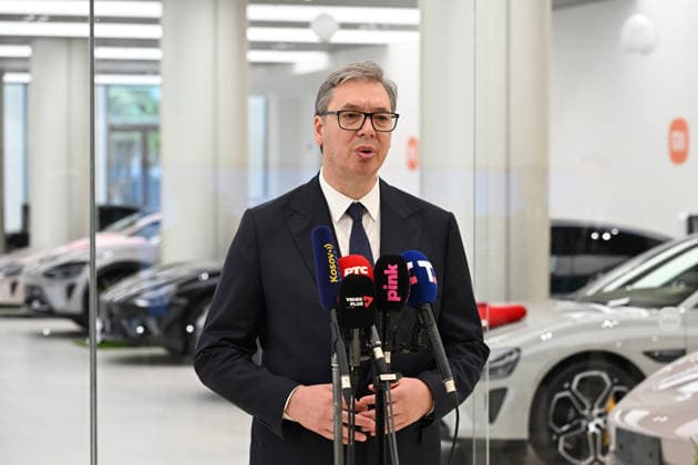 News Bilder des Tages #2 BEIJING, CHINA - MAY 26: Serbian President Aleksandar Vucic visits Xiaomi s auto factory on May 26, 2026 in Beijing, China. Vucic is on a state visit to China from May 24 to 28.  Copyright: xChinaxNewsxServicex 111644369108