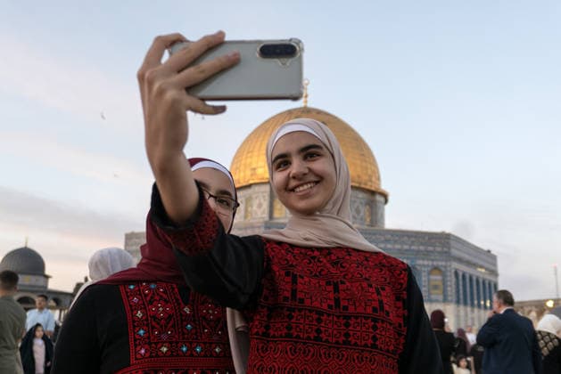 Muslims flock to Al-Aqsa Mosque in East Jerusalem for Eid al-Adha prayer JERUSALEM - MAY 27: Muslim worshippers flock to the Al-Aqsa Mosque, located in the Old City of East Jerusalem, to perform the Eid al-Adha (Feast of Sacrifice) prayer on May 27, 2026. Mostafa Alkharouf Anadolu Jerusalem Israel. Editorial use only. Please get in touch for any other usage.  Copyright: x2026xAnadoluxMostafaxAlkharoufx