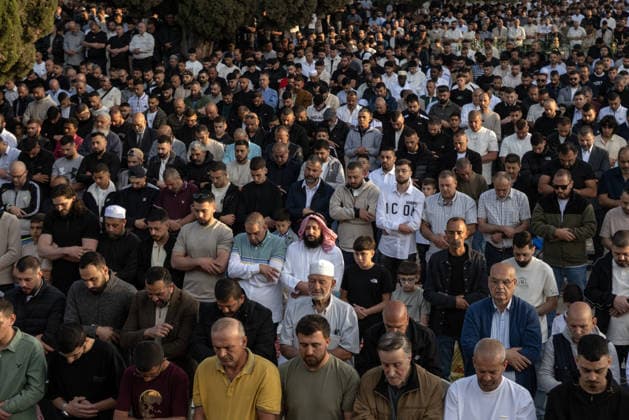 Muslims flock to Al-Aqsa Mosque in East Jerusalem for Eid al-Adha prayer JERUSALEM - MAY 27: Muslim worshippers flock to the Al-Aqsa Mosque, located in the Old City of East Jerusalem, to perform the Eid al-Adha (Feast of Sacrifice) prayer on May 27, 2026. Mostafa Alkharouf Anadolu Jerusalem Israel. Editorial use only. Please get in touch for any other usage.  Copyright: x2026xAnadoluxMostafaxAlkharoufx