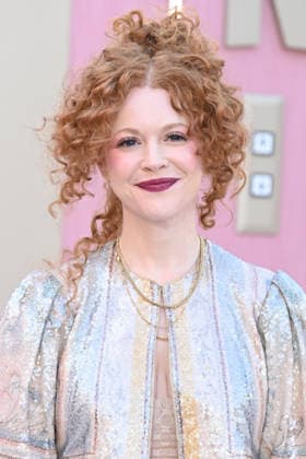 Premiere mondiale de la serie Office Romance a Los Angeles LOS ANGELES, CALIFORNIA MAY 26 Mary Wiseman at the world premiere of Netflix s Office Romance at The Egyptian Theatre Hollywood on May 26, 2026 in Los Angeles, California Credit Michael Mattes AdMedia 456806 2026 05 26 Los Angeles Etats Unis  Copyright: xAdMediax STAR_456806_016