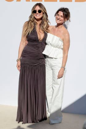 Heidi Klum und Marlene Lufen beim Calzedonia Summer Club im Beach Club km68 . Köln, 26.05.2026 *** Heidi Klum and Marlene Lufen at the Calzedonia Summer Club at Beach Club km68 Cologne, 26 05 2026 Foto:xR.xSchmiegeltx xFuturexImagex calzedonia_6613