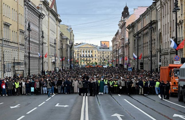 Muslims perform Eid al-Adha prayers on street in central Saint Petersburg ST. PETERSBURG, RUSSIA - MAY 27: Muslim worshippers perform the Eid al-Adha (Feast of Sacrifice) prayer on a street in central Saint Petersburg, Russia, on May 27, 2026. Vladimir Shevchenko Anadolu St. Petersburg Russia. Editorial use only. Please get in touch for any other usage.  Copyright: x2026xAnadoluxVladimirxShevchenkox