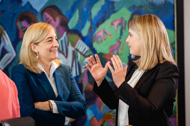 (L-R) Nina Warken (CDU), Bundesministerin fuer Gesundheit, und Verena Hubertz (SPD), Bundesministerin fuer Wohnen, Stadtentwicklung und Bauwesen, aufgenommen im Rahmen einer Kabinettssitzung in Berlin, 27.05.2026. Berlin Deutschland *** L R Nina Warken CDU , Federal Minister for Health, and Verena Hubertz SPD , Federal Minister for Housing, Urban Development and Construction, recorded during a cabinet meeting in Berlin, 27 05 2026 Berlin Germany Copyright: xJulianexSonntagx