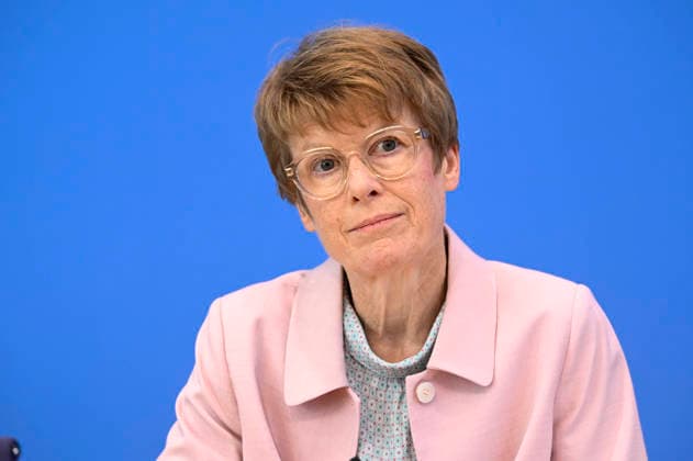 ABB BPK-GUTACHTEN - Prof. Dr. Veronika Grimm Bericht zum Thema Vorstellung des Fruehjahrsgutachten 2026-Sachverstaendigenrat zur Begutachtung der gesamtwirtschaftlichen Entwicklung auf der BPK Bundespressekonferenz in Berlin am 27.05.2026 Berlin Deutschland *** ABB BPK GUTACHTEN Prof Dr Veronika Grimm Report on the presentation of the 2026 Spring Report of the German Council of Economic Experts at the BPK Federal Press Conference in Berlin on 27 05 2026 Berlin Germany