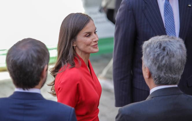 The King and Queen preside over the award ceremony of the Medals of Merit in Fine Arts 2024 in Toledo Queen Letizia during the official ceremony of the awards ceremony and the subsequent family photo with all the winners, inside the Cathedral Primada de Santa María, on May 27th, 2026, in Toledo, Castilla La Mancha Spain Their Majesties the King and Queen of Spain lead this solemn institutional ceremony to recognize the career, creativity and contribution of the honorees to the enrichment of the countrys artistic, cultural and musical heritage 27 MAY 2026 Juanma Jimé Toledo, Castilla La Mancha Toledo, Castilla La Mancha Spain  Copyright: xJuanmaxJimÃ nezx 7553300