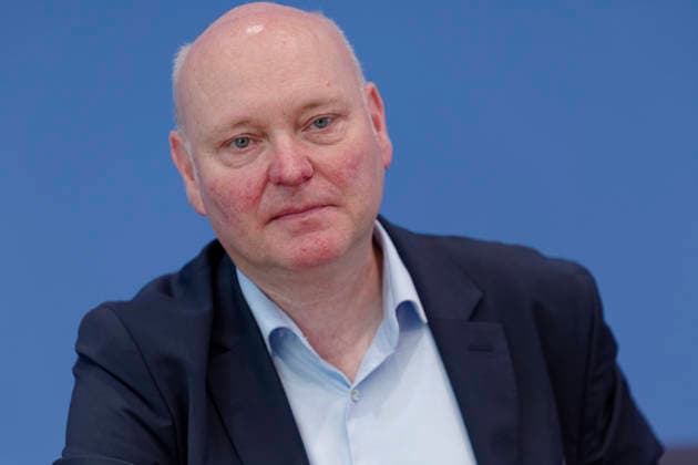 Wirtschaftsweise stellen Frühjahrsgutachten vor 2026-05-27 Deutschland, Berlin Bundespressekonferenz: Der Sachverständigenrat zur Begutachtung der gesamtwirtschaftlichen Entwicklung präsentiert sein Frühjahrsgutachten 2026. Im Bild Prof. Dr. Achim Truger. *** Economists present their Spring Report 2026 05 27 Germany, Berlin Federal Press Conference The German Council of Economic Experts presents its Spring Report 2026 In the picture Prof Dr Achim Truger