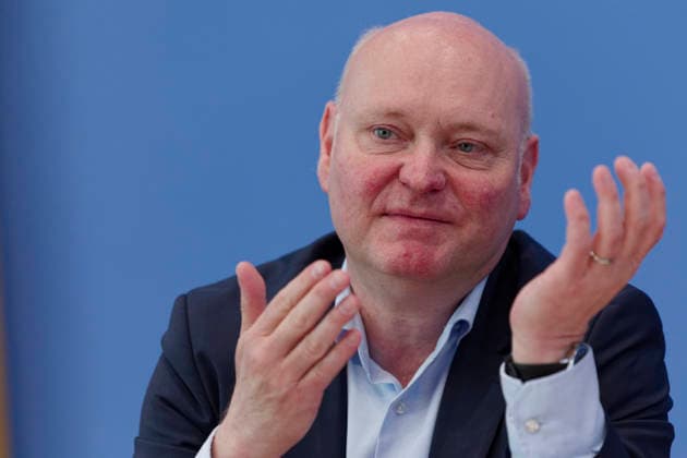 Wirtschaftsweise stellen Frühjahrsgutachten vor 2026-05-27 Deutschland, Berlin Bundespressekonferenz: Der Sachverständigenrat zur Begutachtung der gesamtwirtschaftlichen Entwicklung präsentiert sein Frühjahrsgutachten 2026. Im Bild Prof. Dr. Achim Truger. *** Economists present their Spring Report 2026 05 27 Germany, Berlin Federal Press Conference The German Council of Economic Experts presents its Spring Report 2026 In the picture Prof Dr Achim Truger